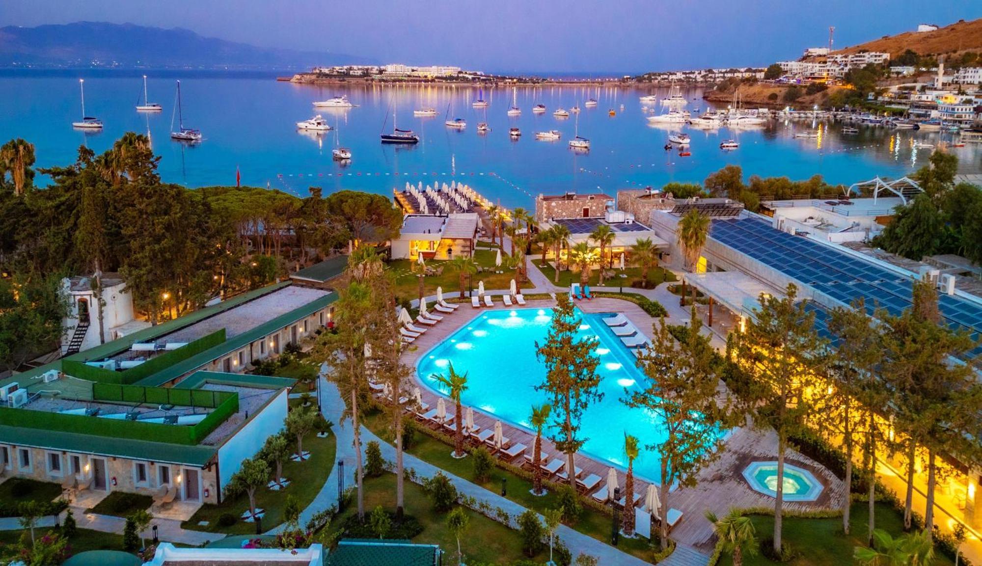 Suum Bodrum Hotel & Beach - Adult Only Екстериор снимка